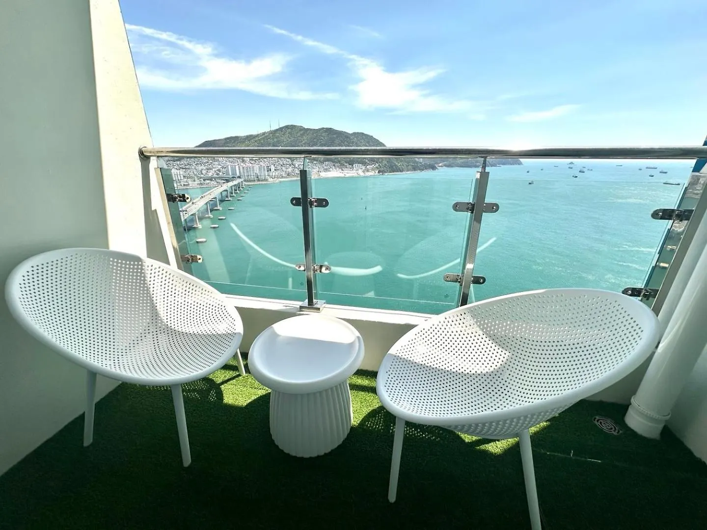The December Stay Busan Songdo Ocean Terrace